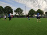 Laatste training S.K.N.W.K. JO9-1 van seizoen 2022-2023 (partijtje tegen de ouders) (65/178)